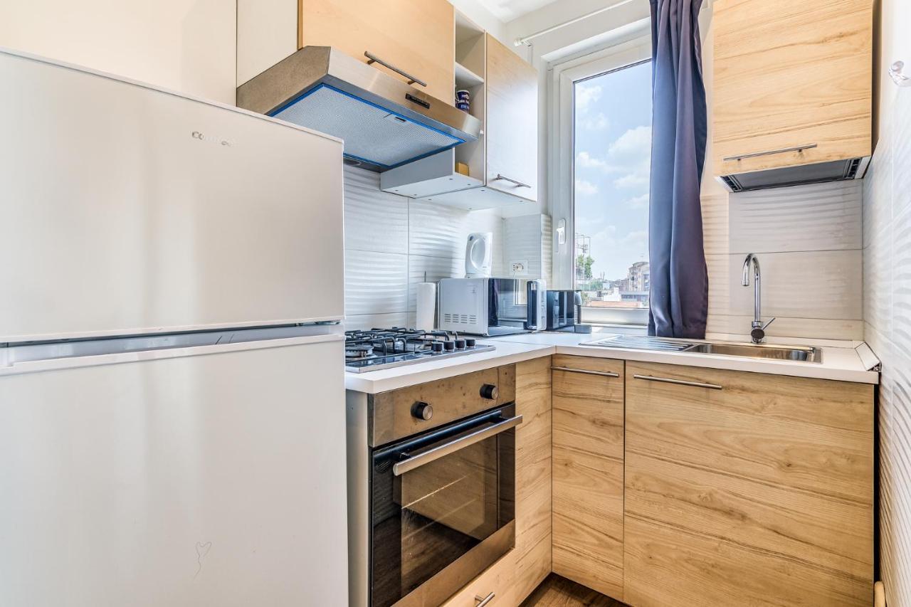 Travel Inside Srl - Ripa 127 Apartment Navigli Milan Bagian luar foto