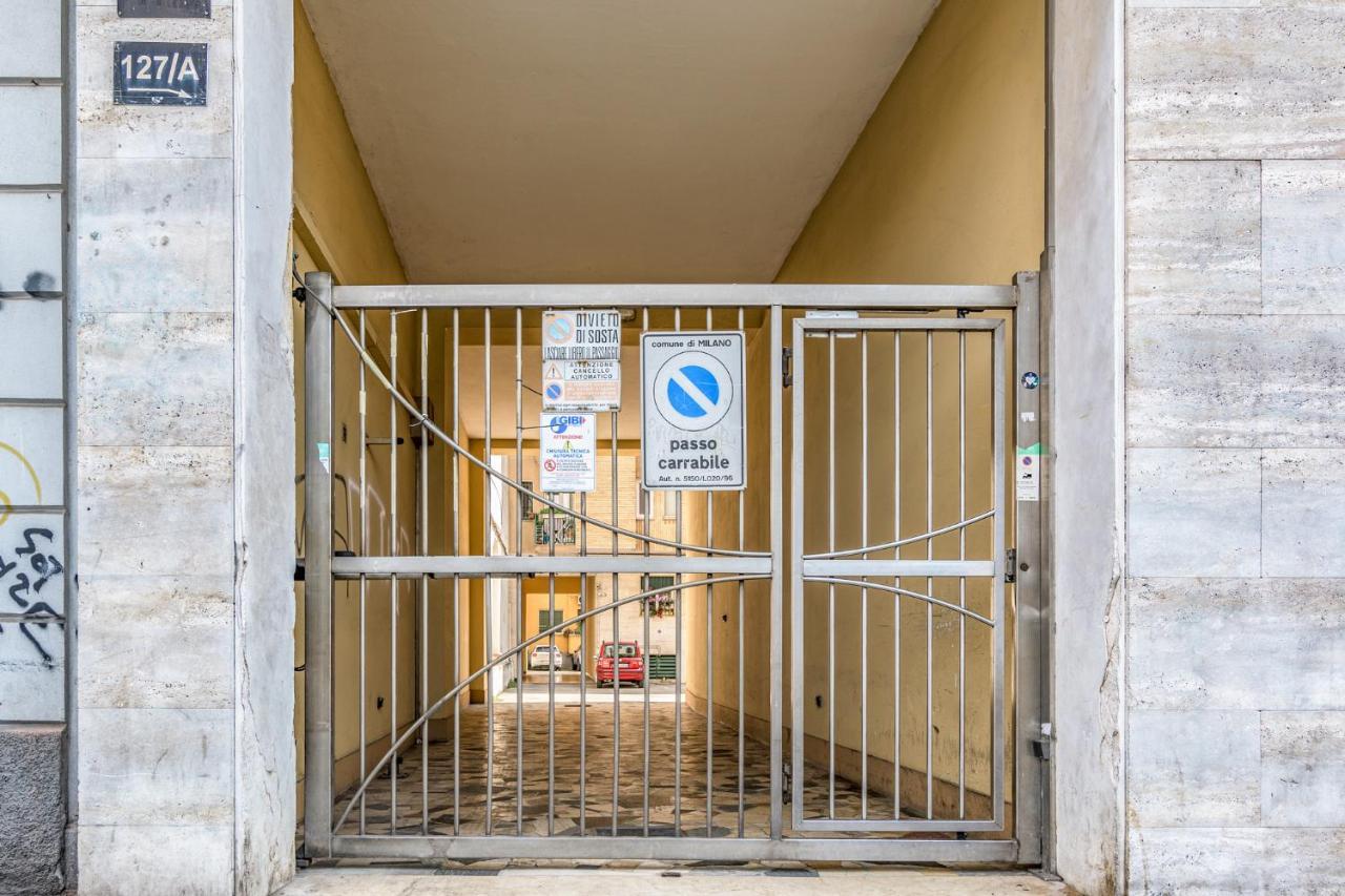 Travel Inside Srl - Ripa 127 Apartment Navigli Milan Bagian luar foto